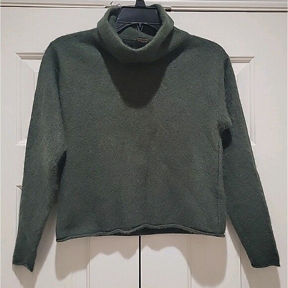 Free People Other - Free People 100% Cashmere ? Green Turtleneck Cropped Women Sweater Size XXS/XS